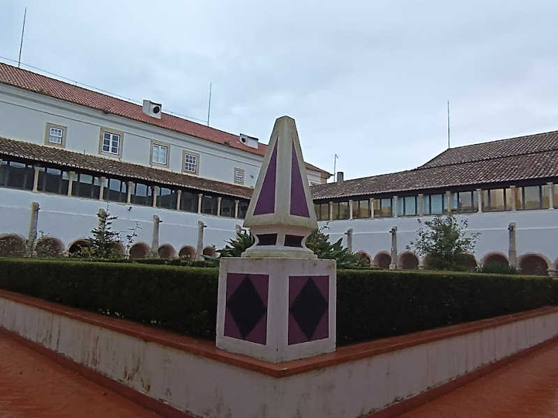 Foto 1 de Santa Casa da Misericórdia de Alenquer (Creche Chemina)