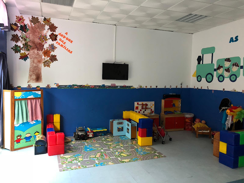 Foto 2 de Jardim Infantil Popular da Pontinha (JIPP)
