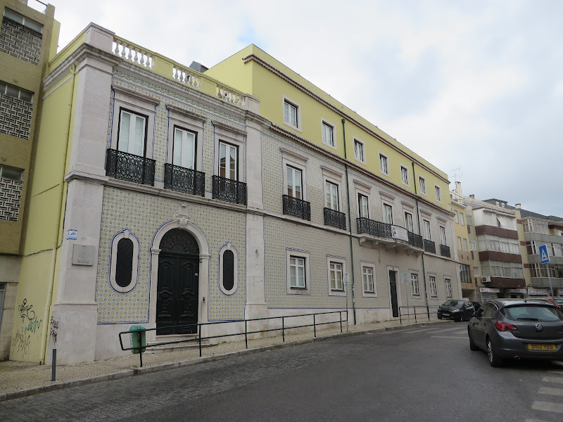 Foto 1 de Externato da Nossa Senhora de Penha de França, Largo da Penha de França