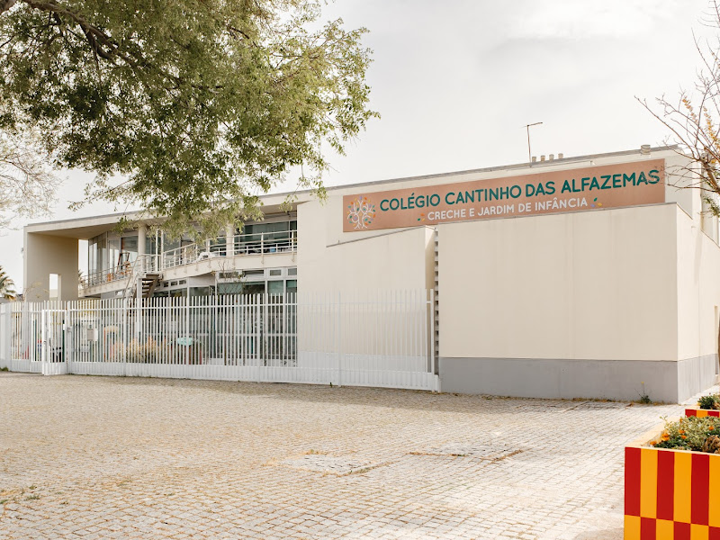 Foto 2 de Colégio Cantinho das Alfazemas