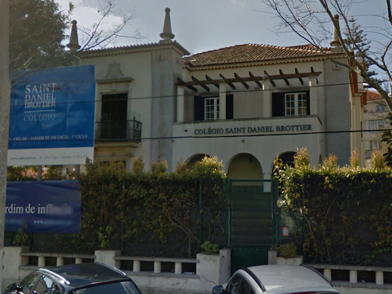 Foto 1 de Colégio Saint Daniel Brottier - Berçário, Creche, Jardim-de-Infância, 1º Ciclo e 2º Ciclo