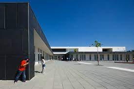 Foto 1 de Escola Básica de Paredes, Alenquer